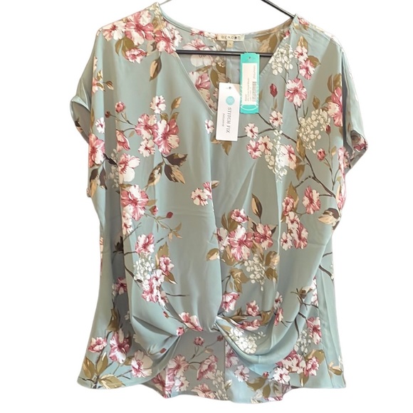 Beacon Tops - Floral Blouse w/ Twist Knot